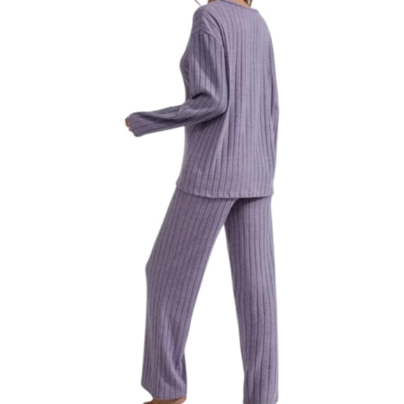 Women's Lavender Ribbed Lounge Set - Picture 2 of 6